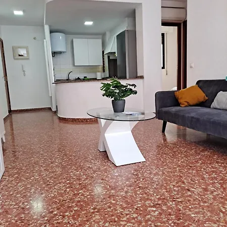 Apartamento Comodo Feria De